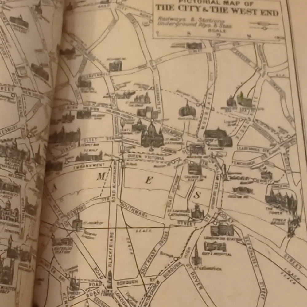 London Guidebook Vtg